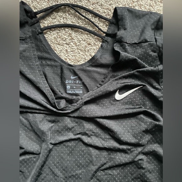 Nike Dri Fit Athletic Shirt - Picture 3 of 3